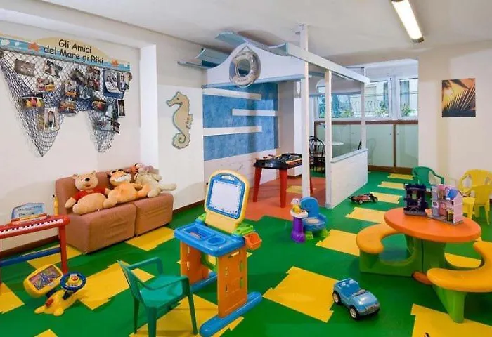 Отель Aurora 3*