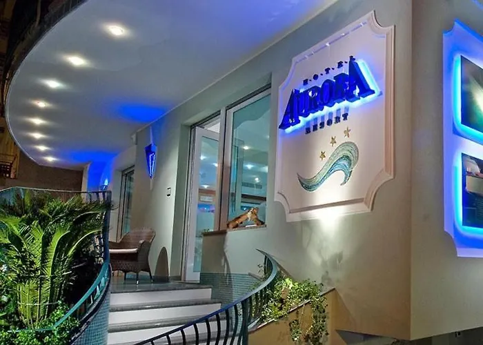 Aurora فندق كاتوليكا